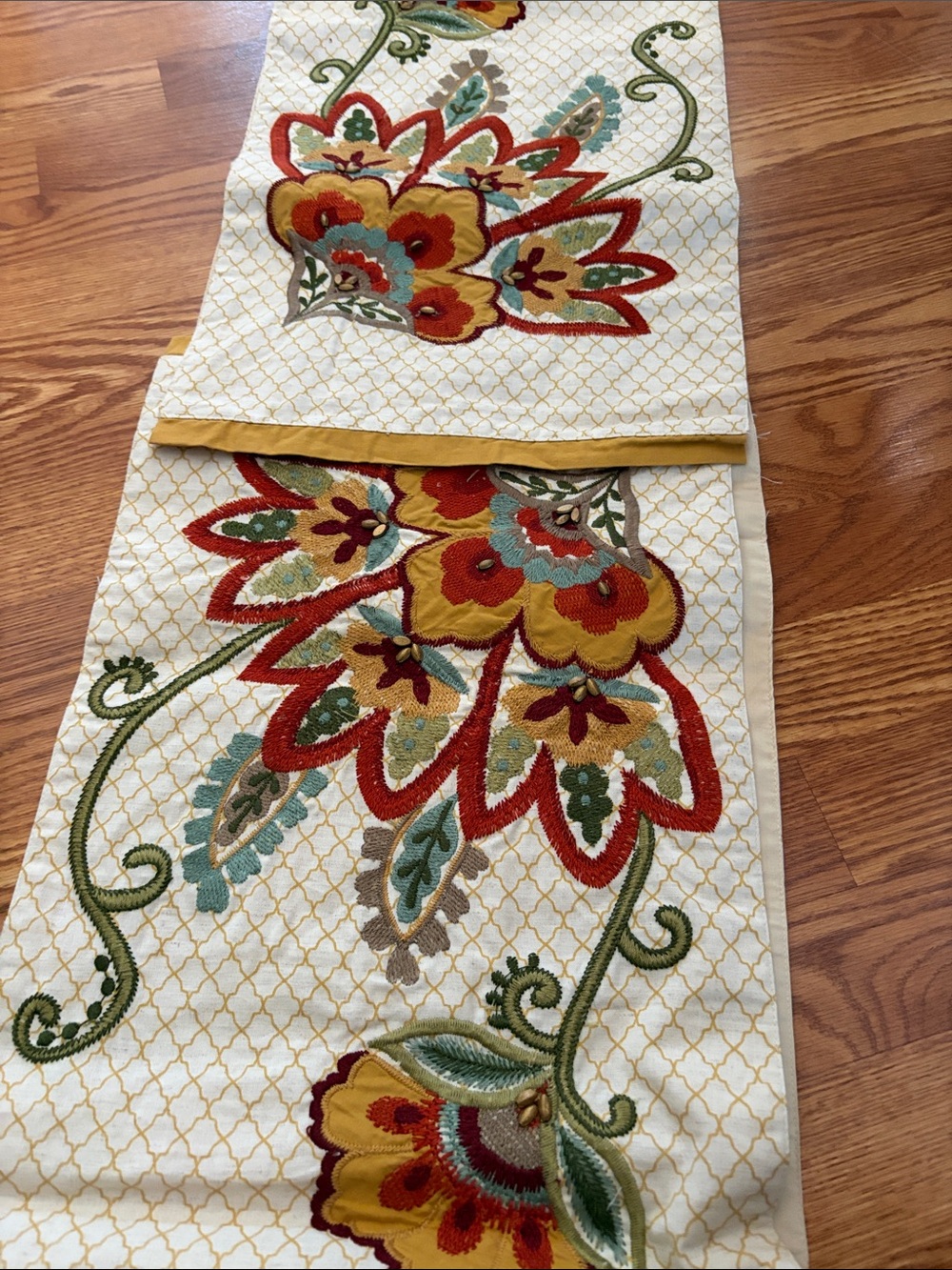 Pier 1 Embroidered Floral Table Runner in Cream, Mustard & Red